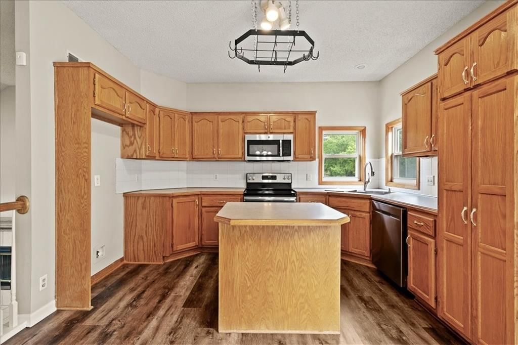 11027 N Mckinley Avenue — photo 12