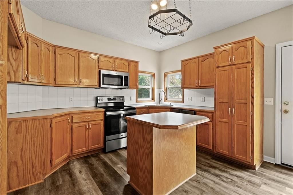 11027 N Mckinley Avenue — photo 13