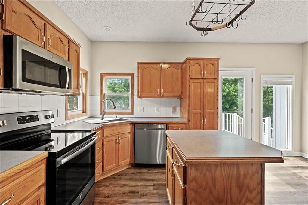 11027 N Mckinley Avenue — photo 14