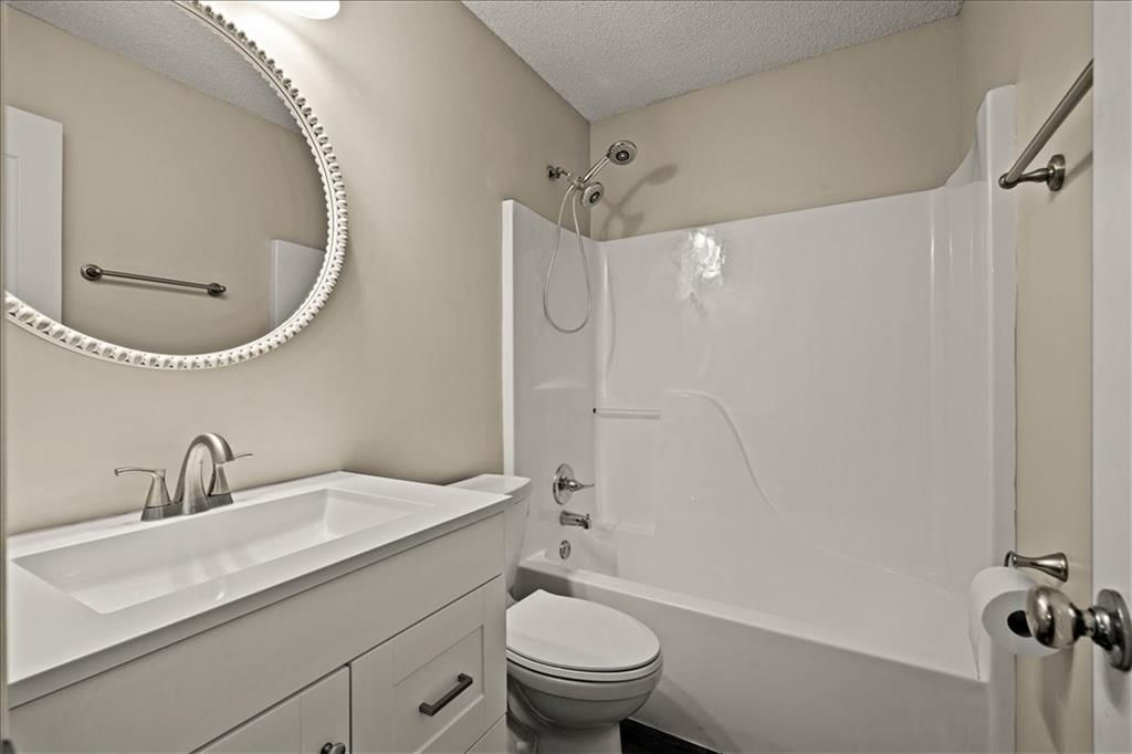 11027 N Mckinley Avenue — photo 16