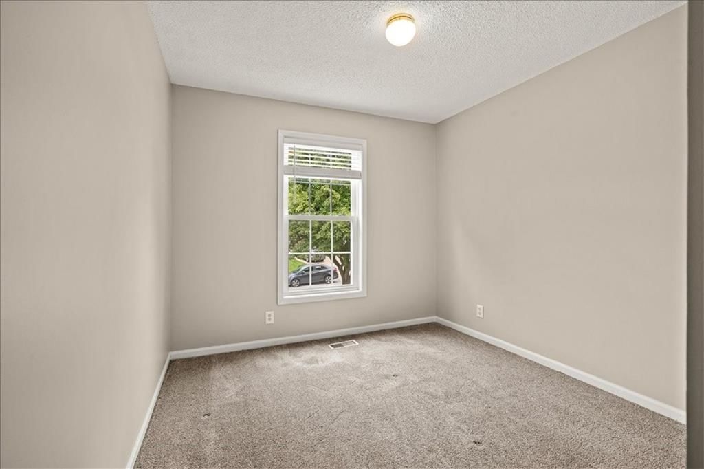 11027 N Mckinley Avenue — photo 17