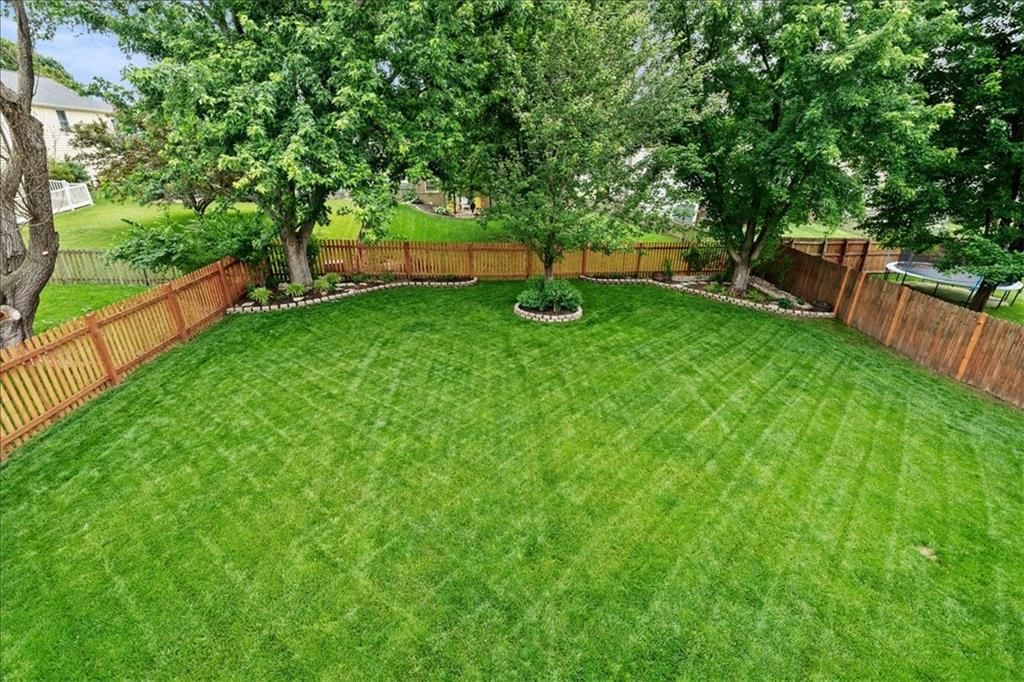 11027 N Mckinley Avenue — photo 34