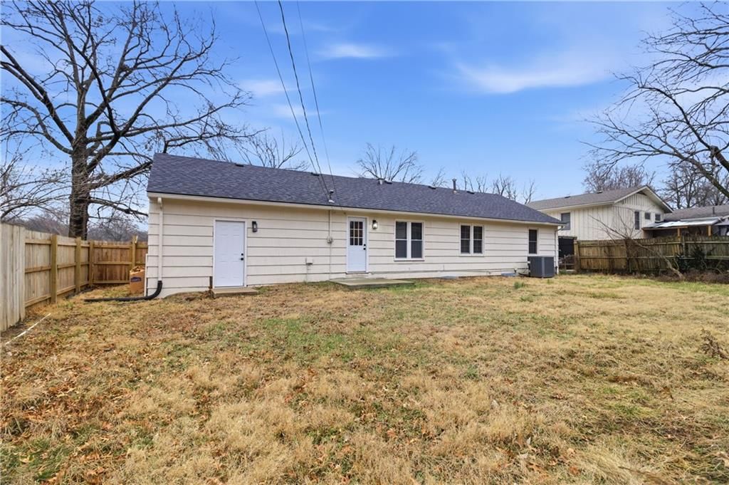 8012 Elm Avenue — photo 35
