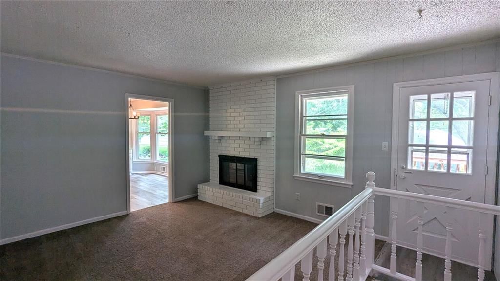 8933 Hunter Street — photo 8