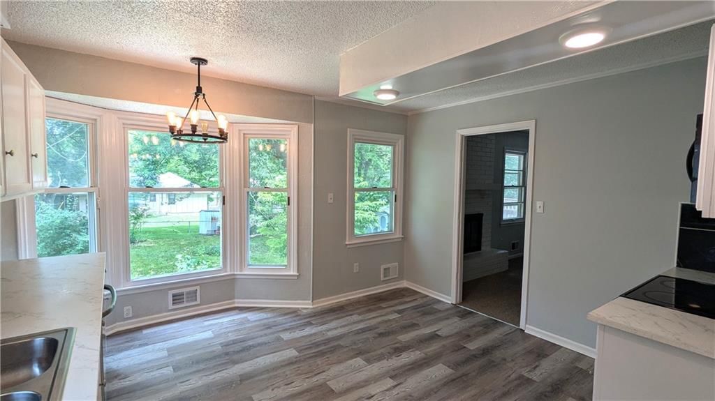 8933 Hunter Street — photo 16