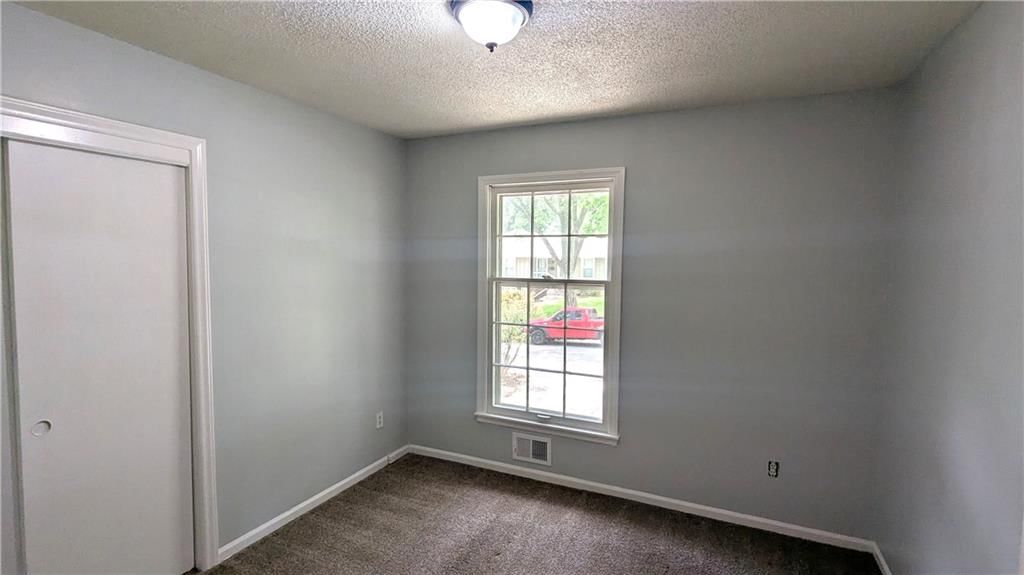 8933 Hunter Street — photo 24