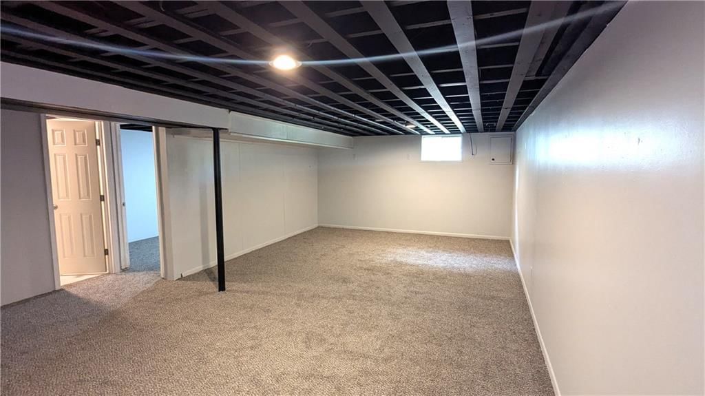 8933 Hunter Street — photo 36
