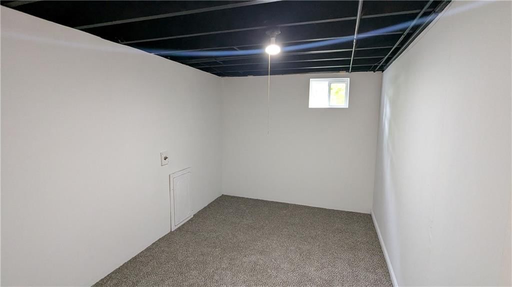 8933 Hunter Street — photo 39