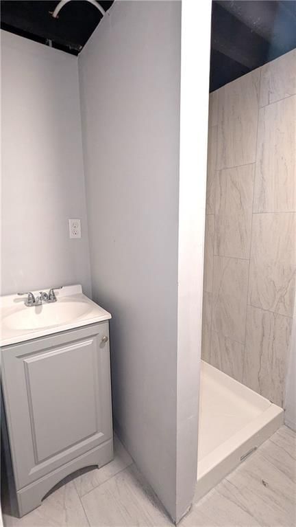8933 Hunter Street — photo 41