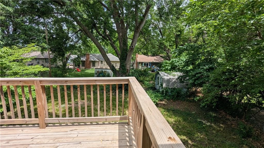 8933 Hunter Street — photo 48