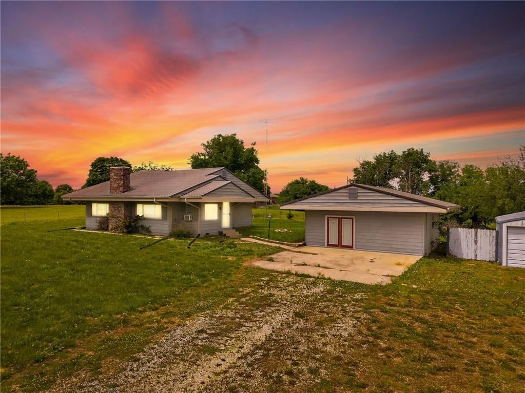 12376 Liv 302 Road, Chillicothe, MO