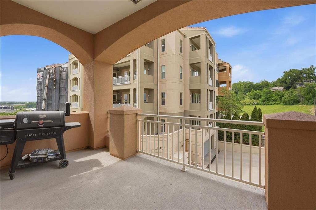 3800 N Mulberry Drive — photo 7