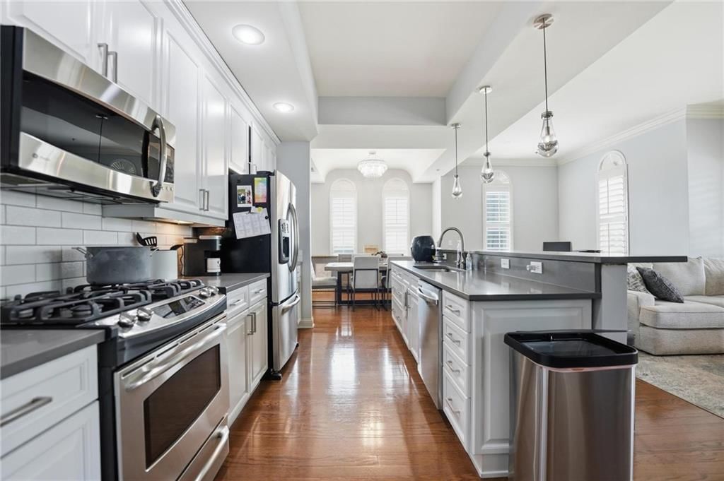 3800 N Mulberry Drive — photo 9