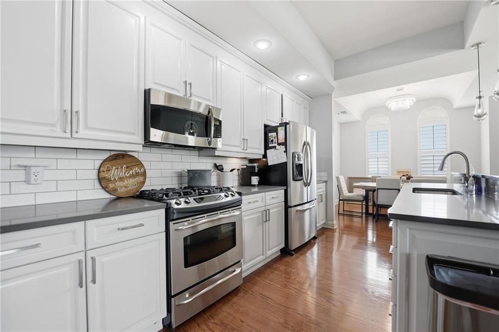 3800 N Mulberry Drive — photo 10
