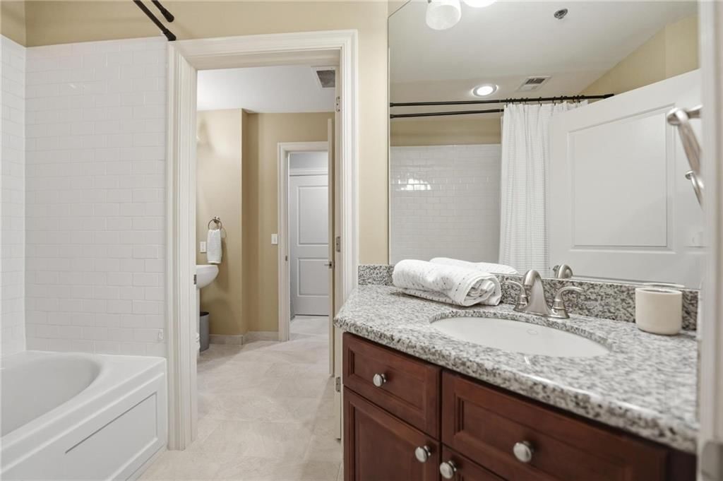 3800 N Mulberry Drive — photo 22