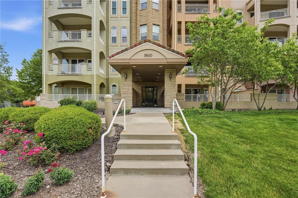 3800 N Mulberry Drive — photo 26