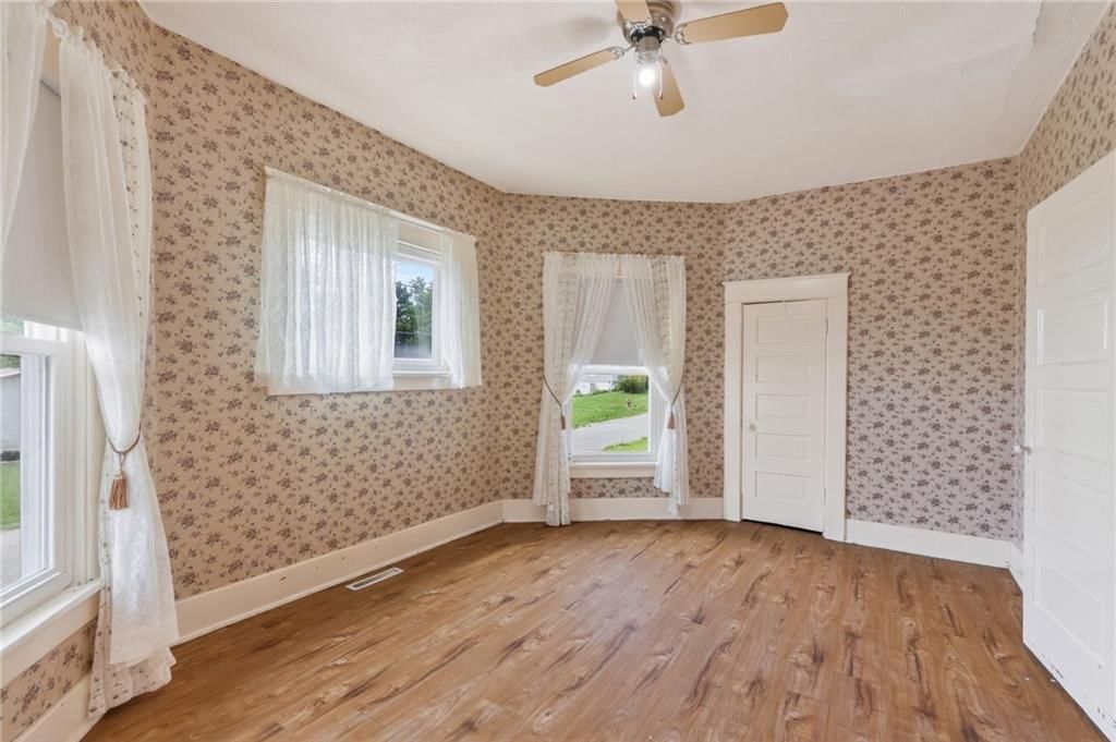 401 N Adams Street — photo 9