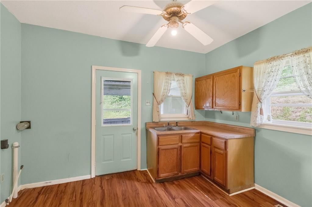 401 N Adams Street — photo 13