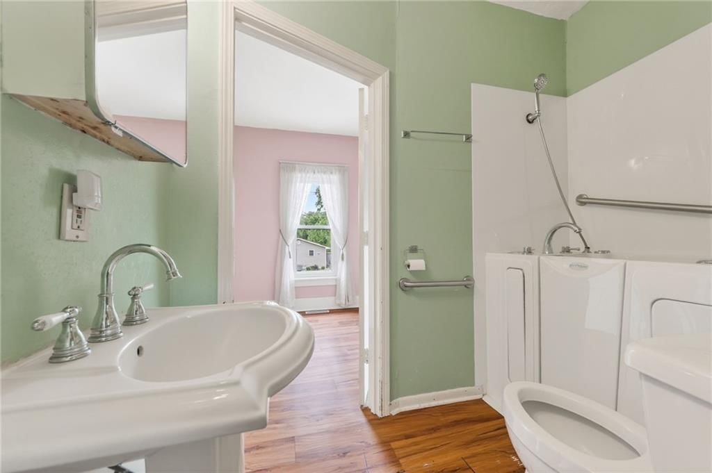 401 N Adams Street — photo 17
