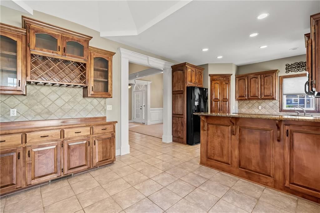 1709 Cambridge Circle — photo 11