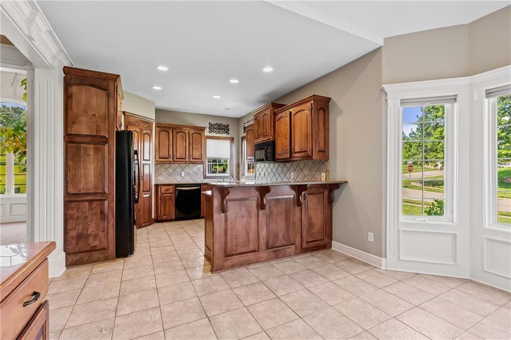 1709 Cambridge Circle — photo 12