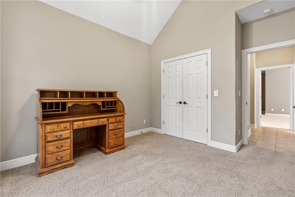 1709 Cambridge Circle — photo 28