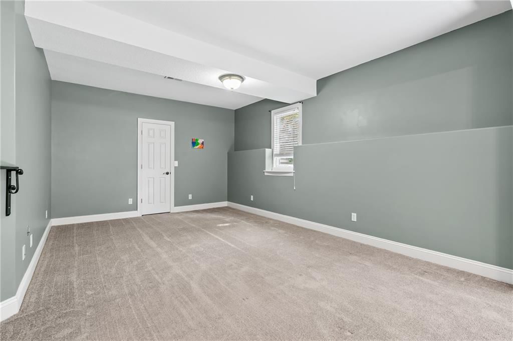 1709 Cambridge Circle — photo 30
