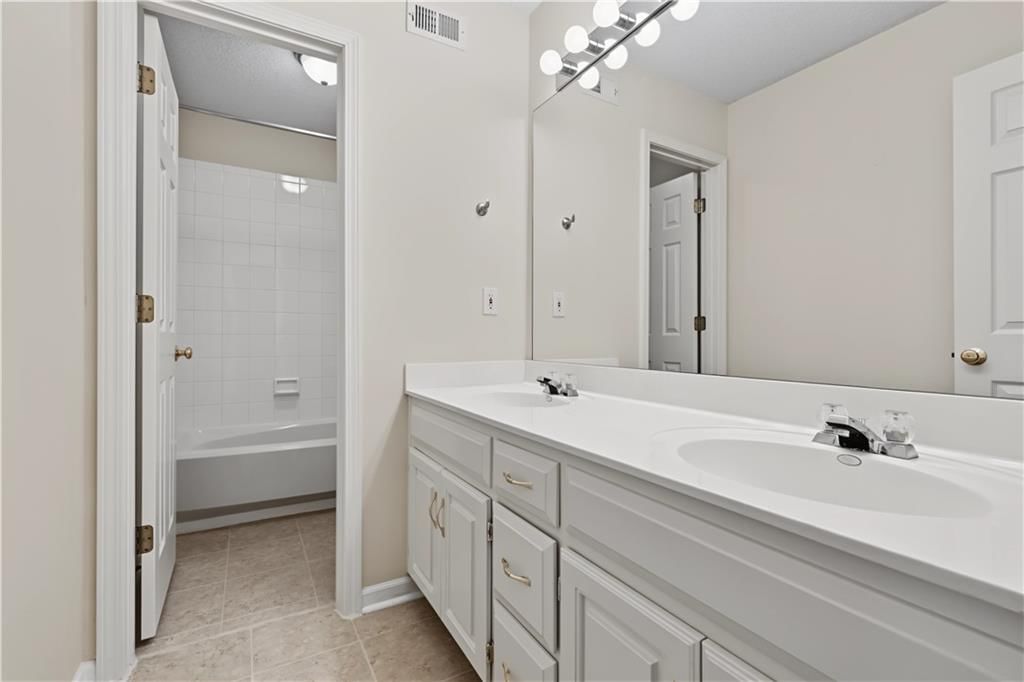 15727 S Widmer Street — photo 25