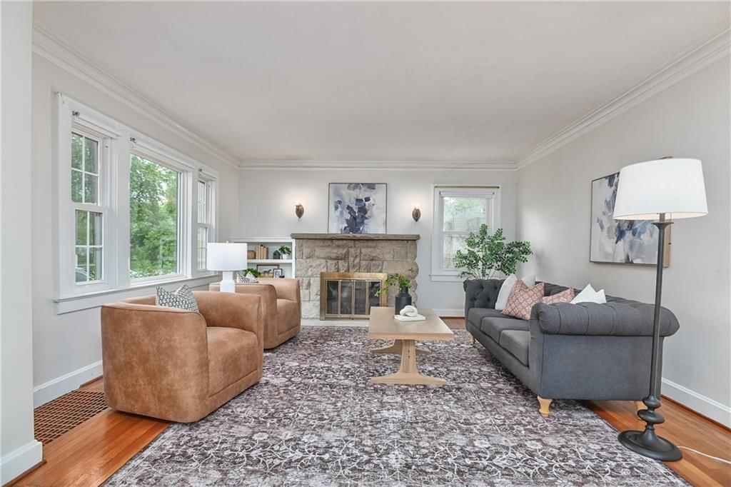 7530 Oak Street — photo 5
