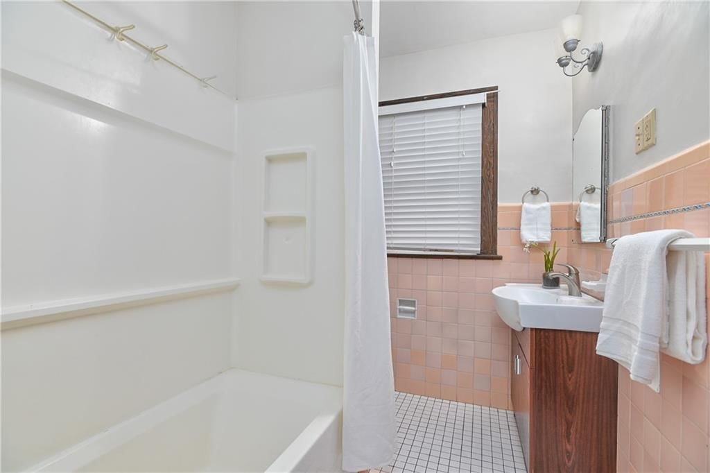 7530 Oak Street — photo 21