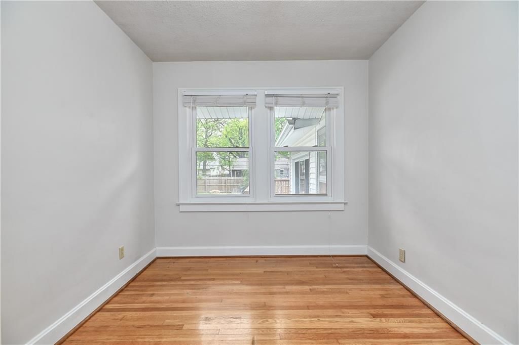 7530 Oak Street — photo 22
