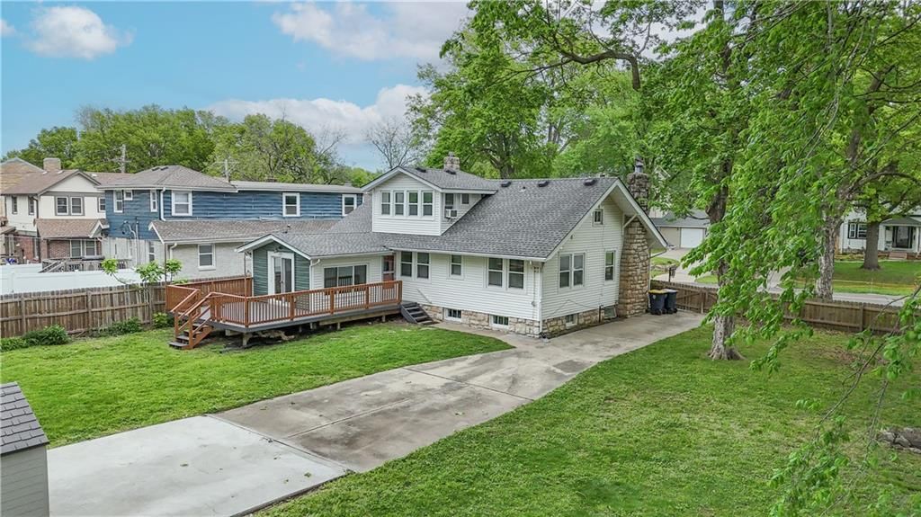 7530 Oak Street — photo 33