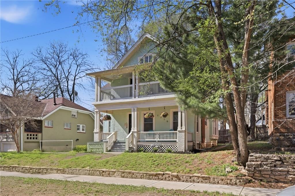 1116 W 41st Terrace — photo 3