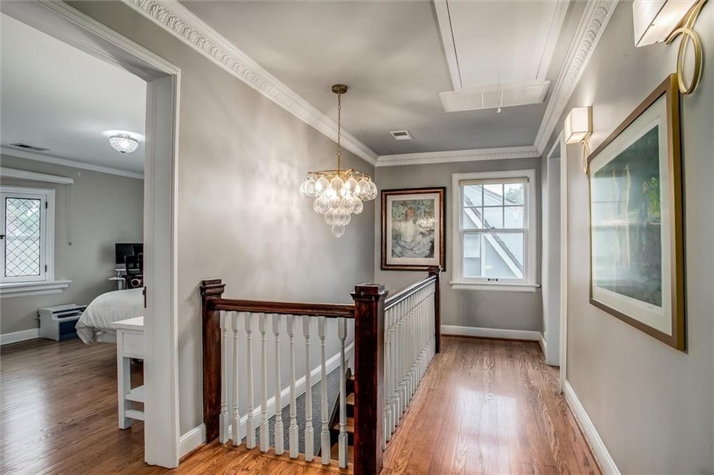 646 W 70th Terrace — photo 11