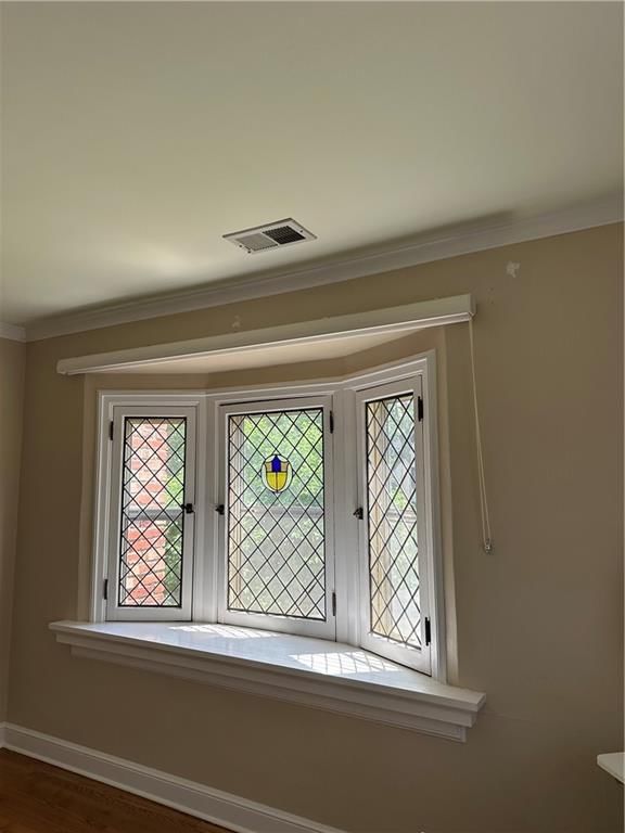 646 W 70th Terrace — photo 13