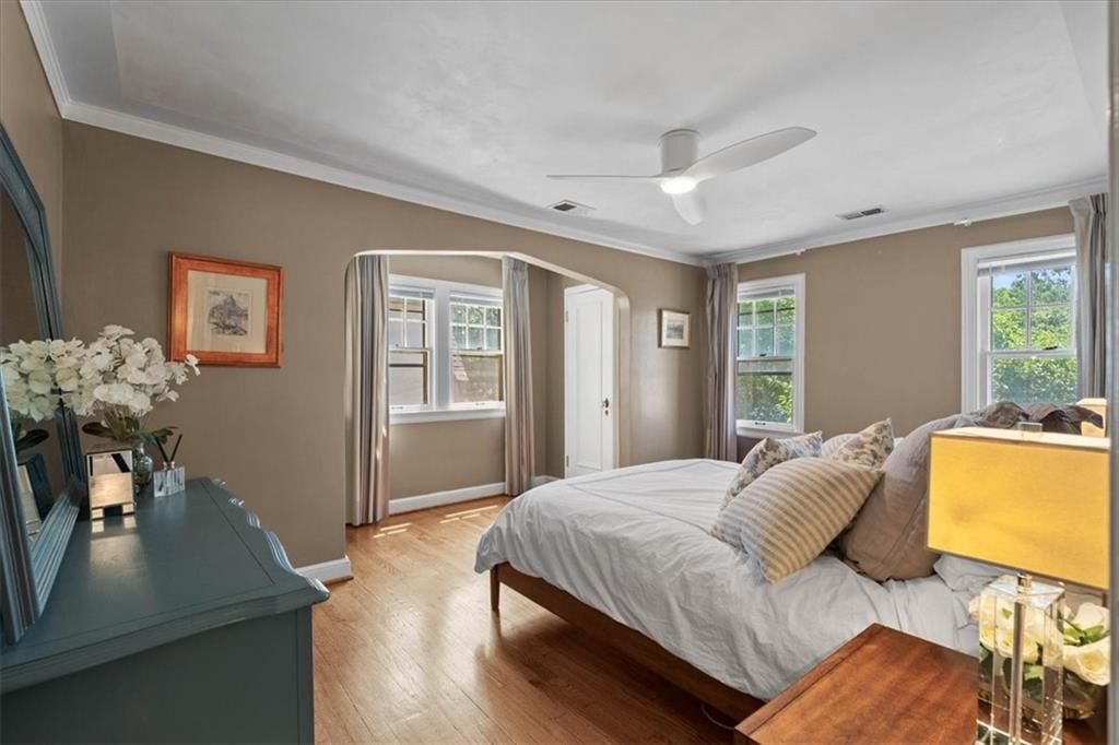 646 W 70th Terrace — photo 21