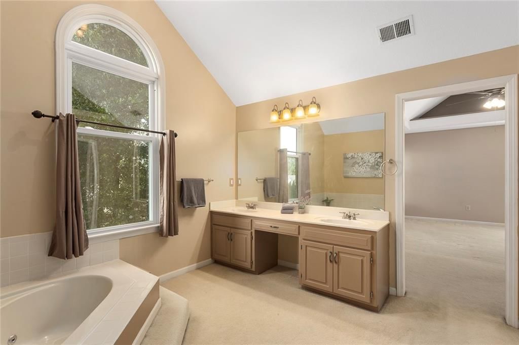 12628 Grandview Street — photo 30