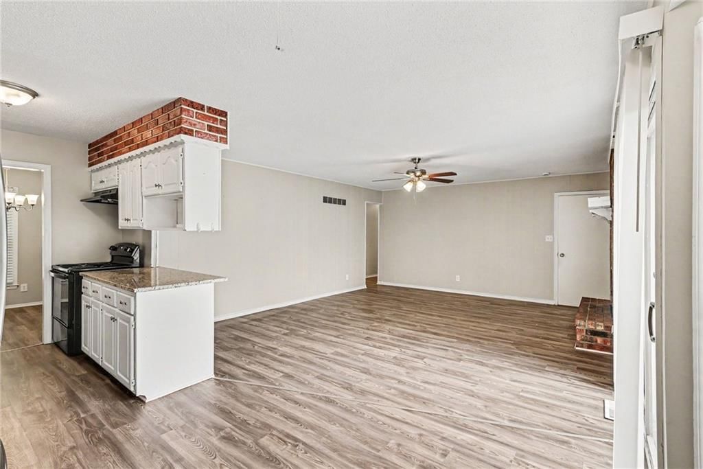 10817 Fuller Avenue — photo 10