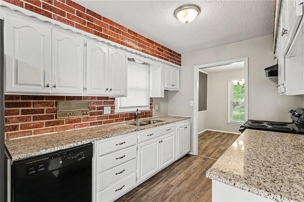 10817 Fuller Avenue — photo 11