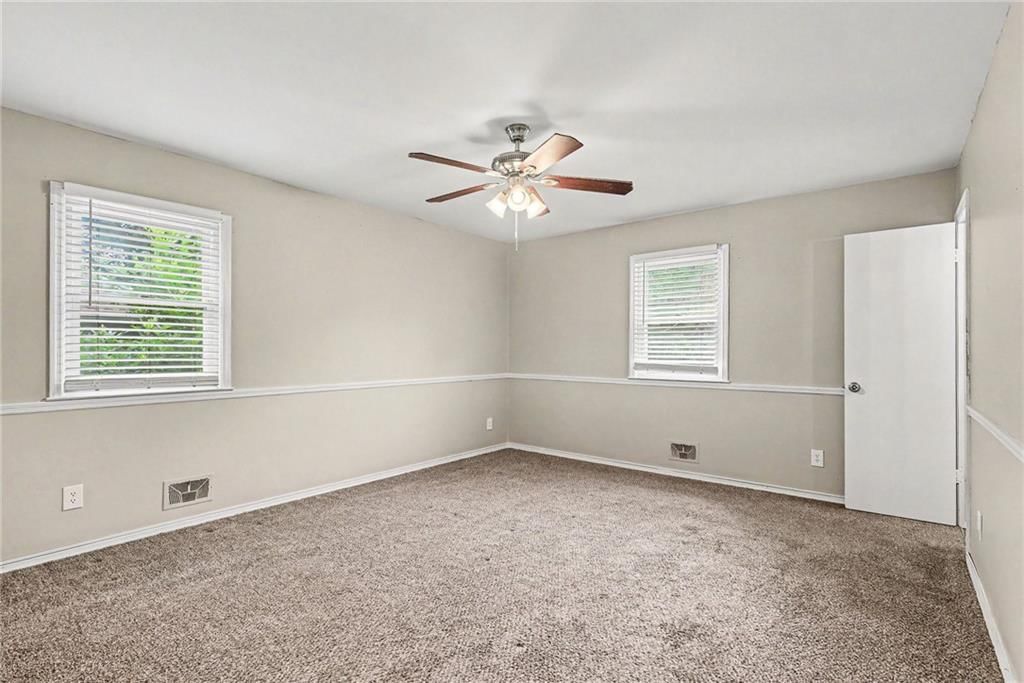 10817 Fuller Avenue — photo 14