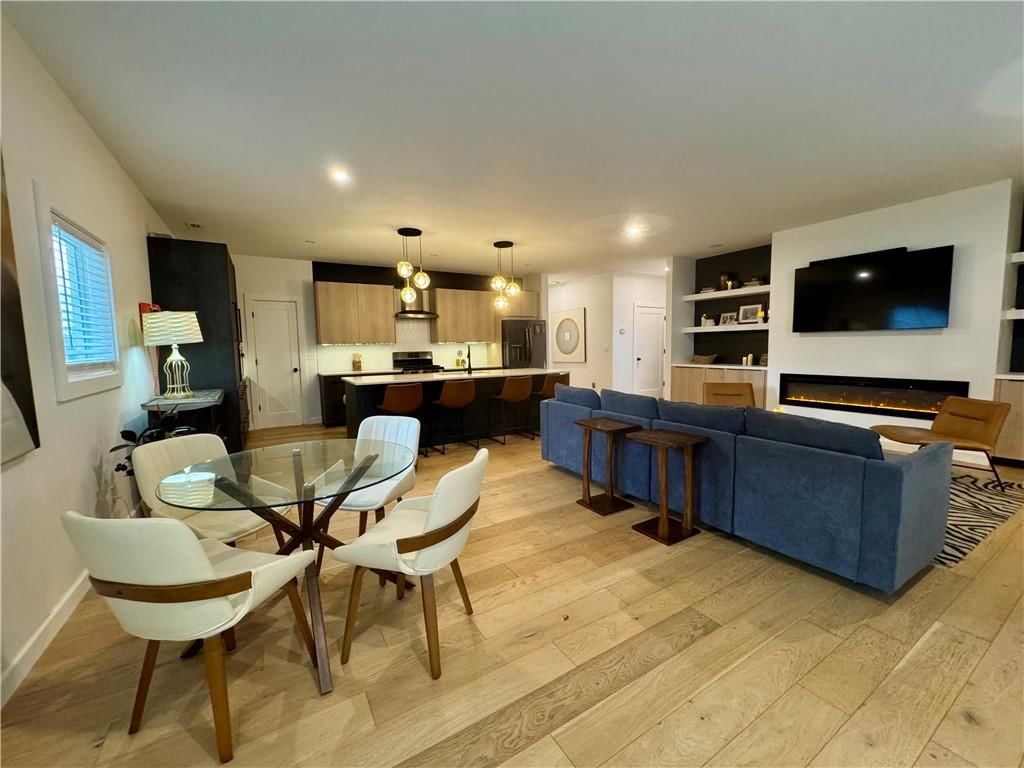 111 W 16th Terrace — photo 5