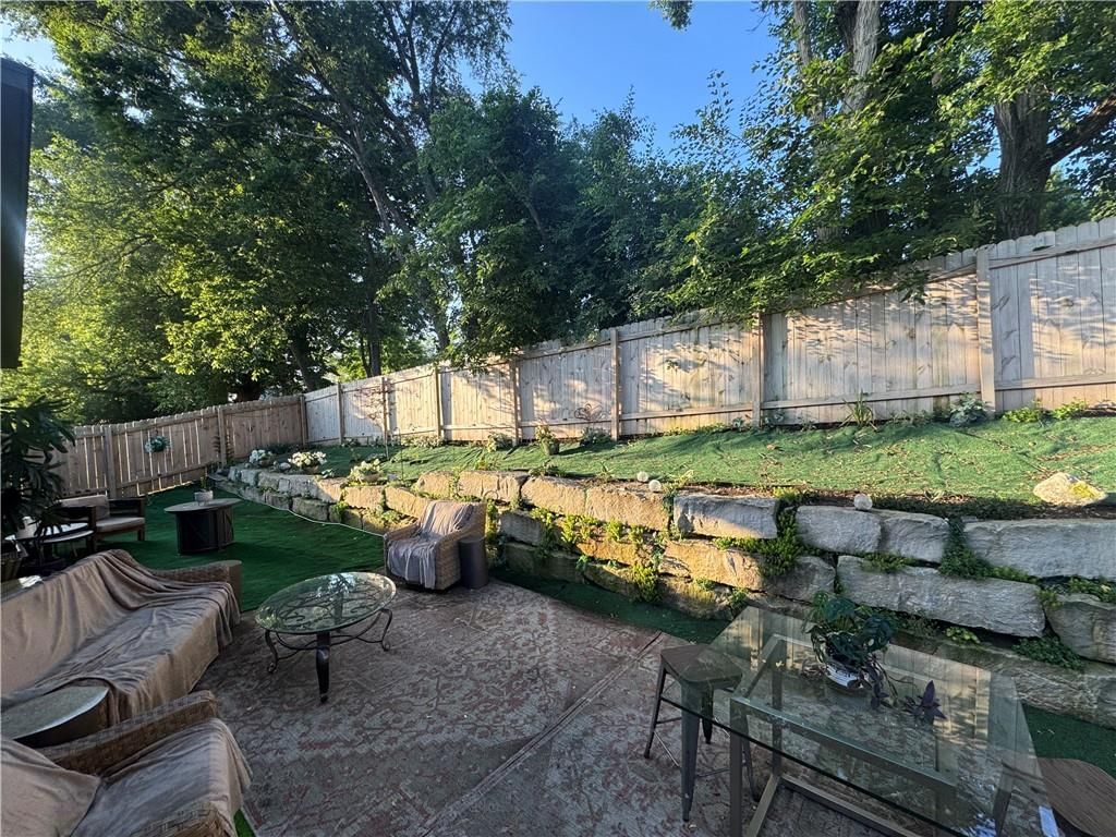 111 W 16th Terrace — photo 45