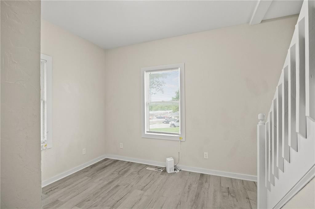 807 SE Grand DD Highway — photo 15