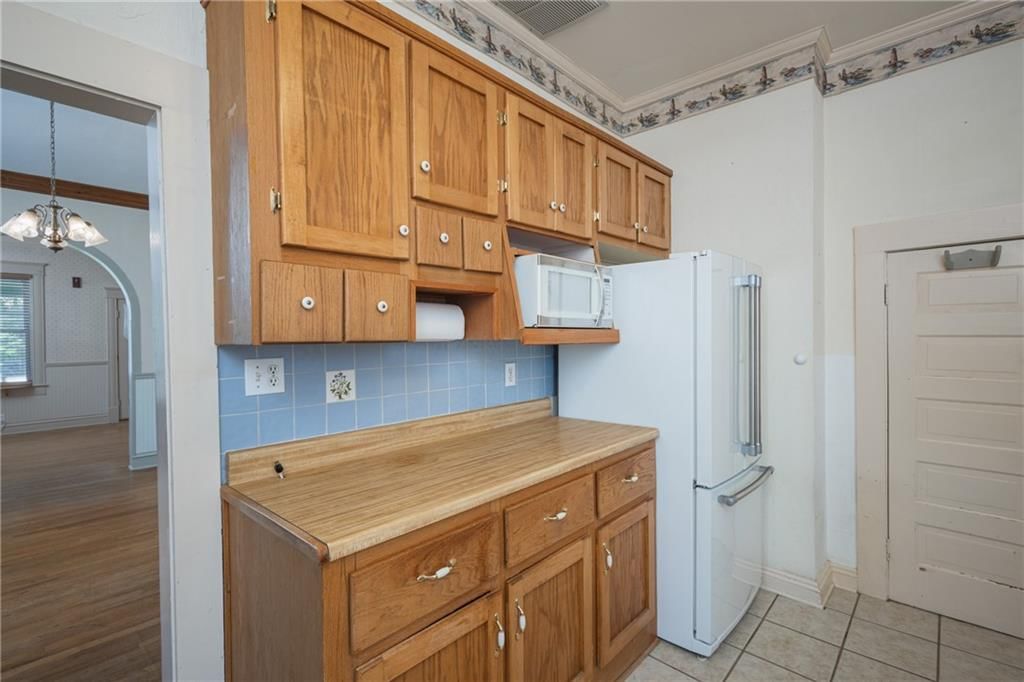 705 S Fuller Avenue — photo 14