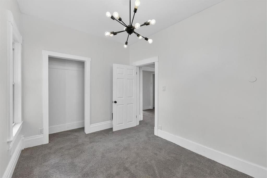 1821 S Sterling Avenue — photo 18