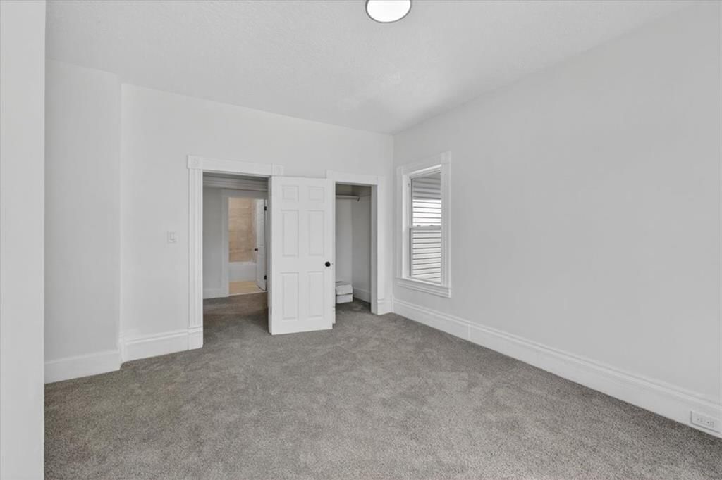 1821 S Sterling Avenue — photo 22