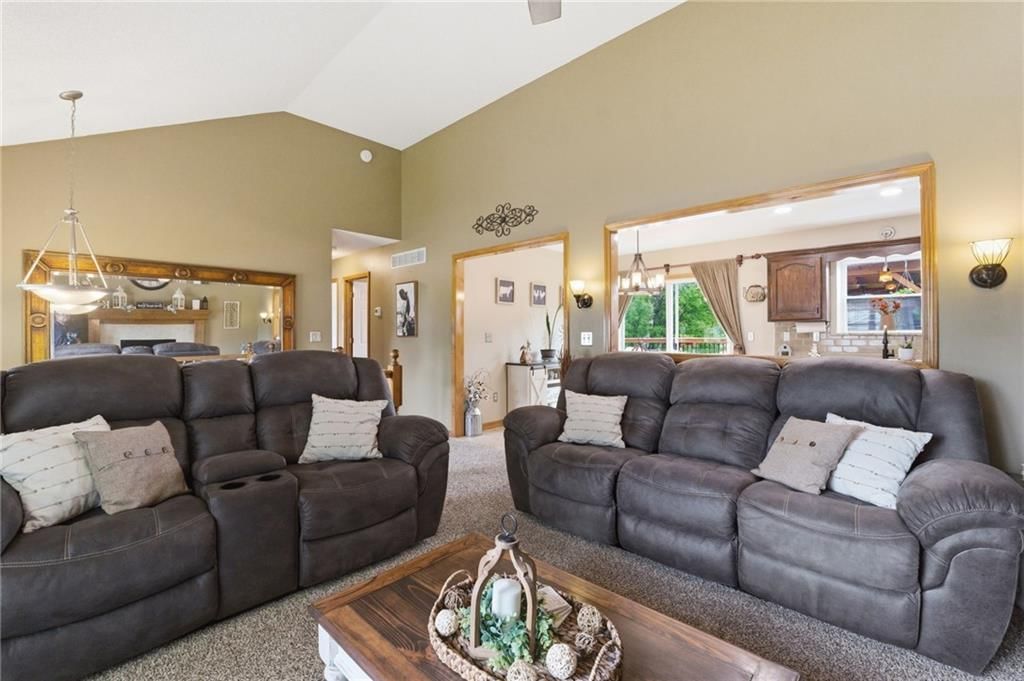 1308 Bradford Drive — photo 4