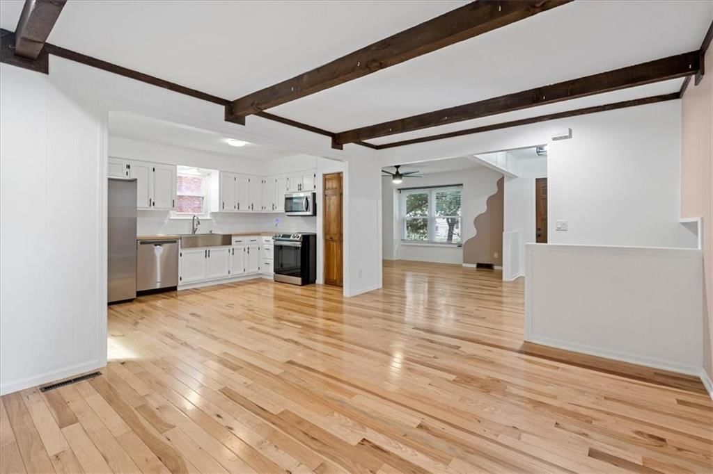 15125 S Locust Street — photo 11