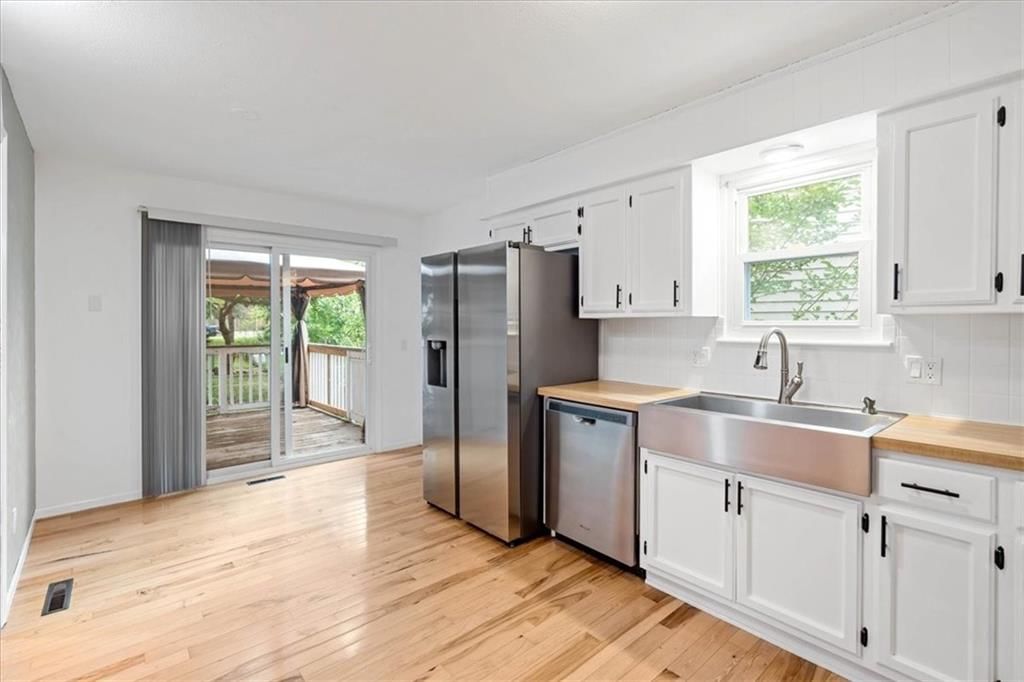 15125 S Locust Street — photo 17