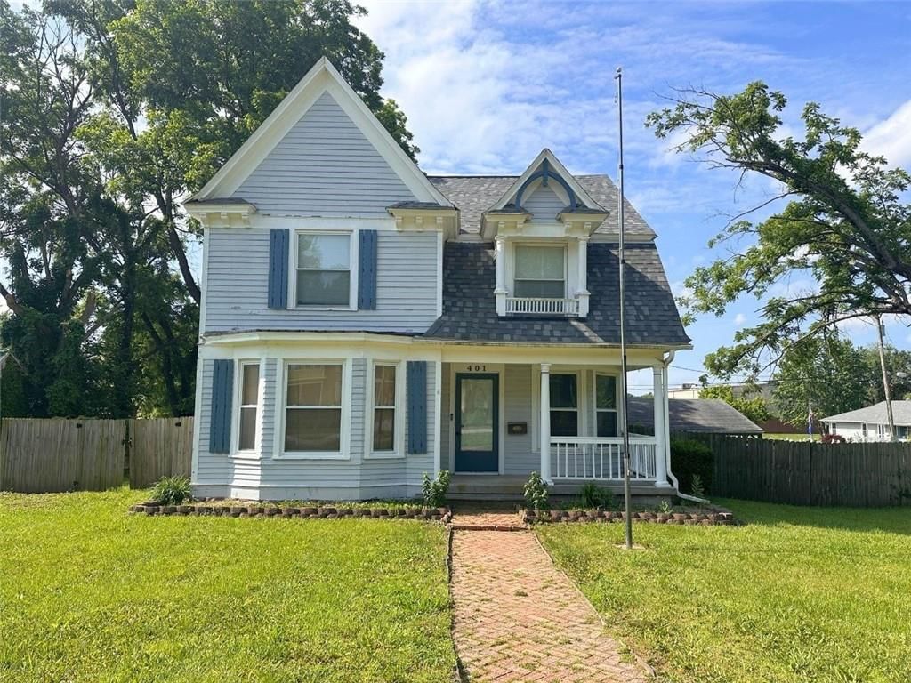 401 E Mcpherson Street — photo 2